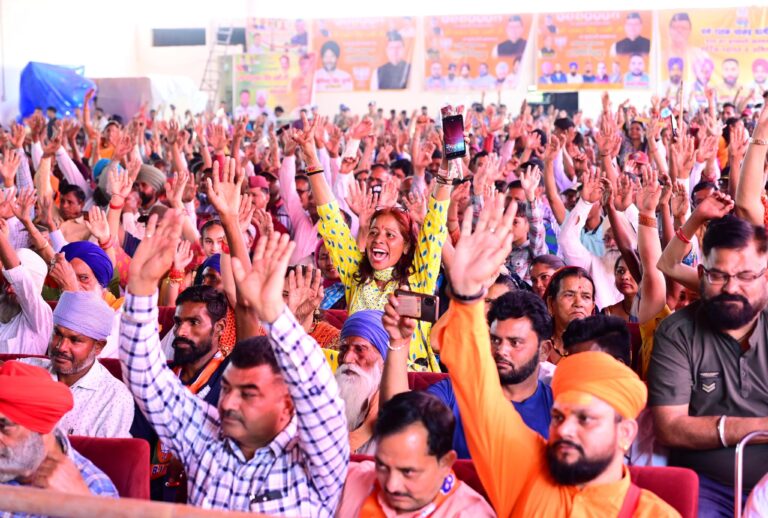मोदी वार हैट्रिक को उत्तराखंड तैयार