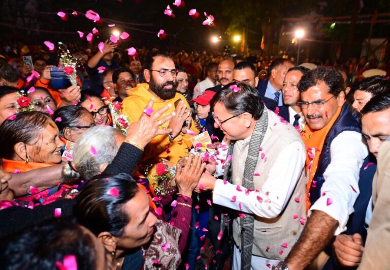 दिल्ली में भी डबल इंजन सरकार बने: सीएम धामी