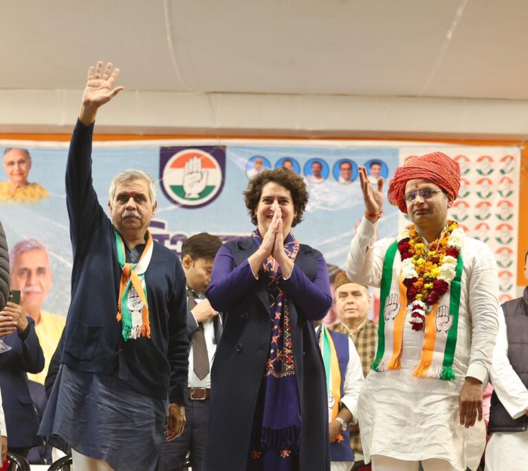 Delhi Assembly Election 2025 प्रियंका गांधी ने मोदी और केजरीवाल की नीतियों पर किया कड़ा हमला, बेरोजगारी और महंगाई पर चिंता जताई