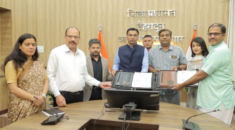 सीएम के मार्गदर्शन में जिला प्रशासन ने शुरू की बुनियादी शिक्षा को डिजिटल बनाने की नवीन अभिनव पहल