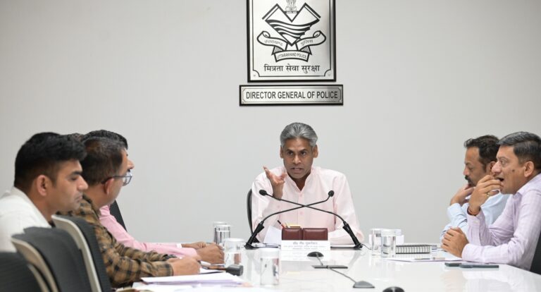 लुक आउट सर्कुलर (LOC) / रेड कॉर्नर नोटिस (RCN) LUCC संचालकों के विरुद्ध निर्देश