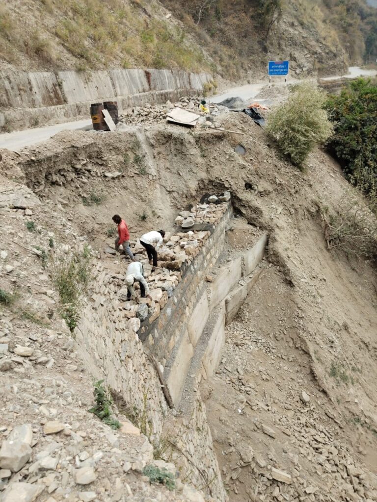 चारधाम यात्रा, मसूरी पर्यटन सीजन शुरू होने से पूर्व डीएम के निर्देश