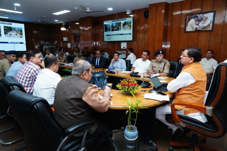चार धाम यात्रा 2025 हवाई टिकट महँगी 31 मई तक बुकिंग फुल
