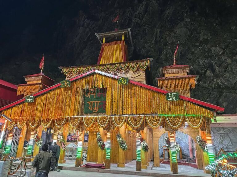 चारधाम यात्रा 2025 का शुभारंभ: अक्षय तृतीया पर गंगोत्री और यमुनोत्री धाम के कपाट खुले