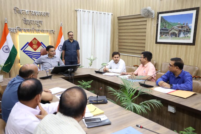 राजस्व प्राप्ति से ही संभव है राज्य का सतत विकास: डीएम सविन बंसल