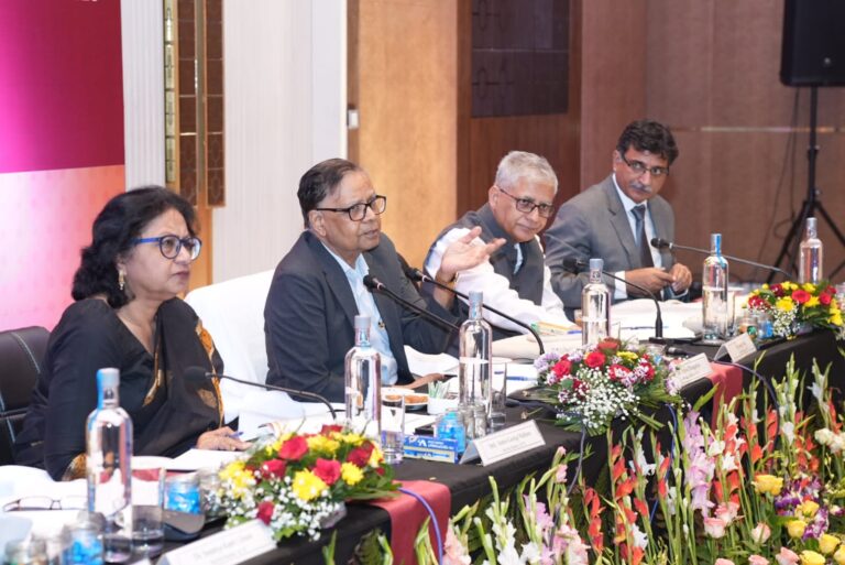वित्त आयोग की बैठक में कांग्रेस ने उत्तराखंड के लिए विशेष राज्य का दर्जा और आर्थिक पैकेज की मांग की