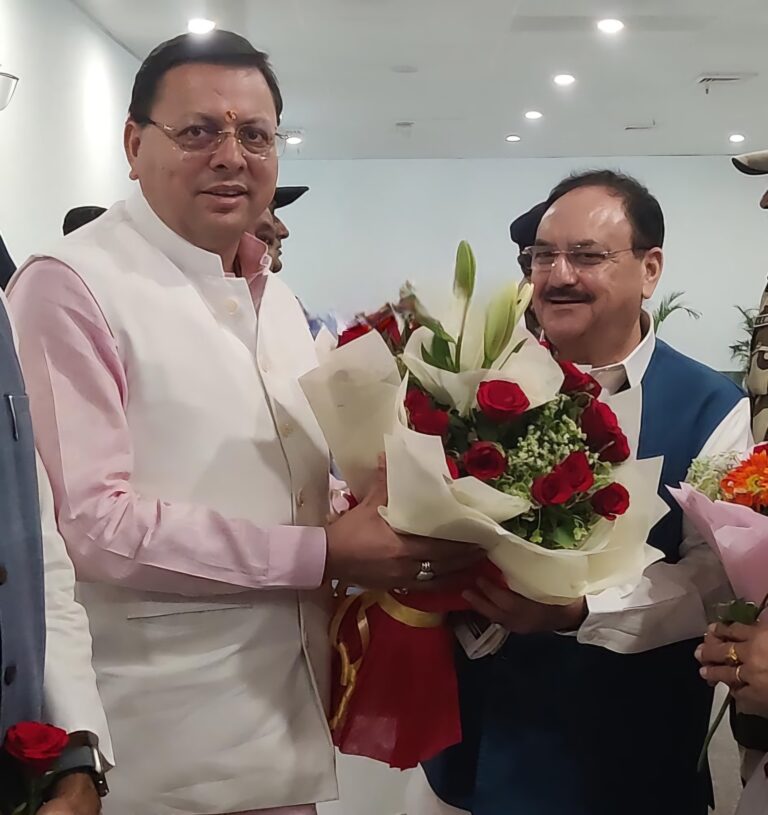 देवभूमि में भाजपा राष्ट्रीय अध्यक्ष का मुख्यमंत्री सहित अन्य नेताओं ने किया भव्य स्वागत