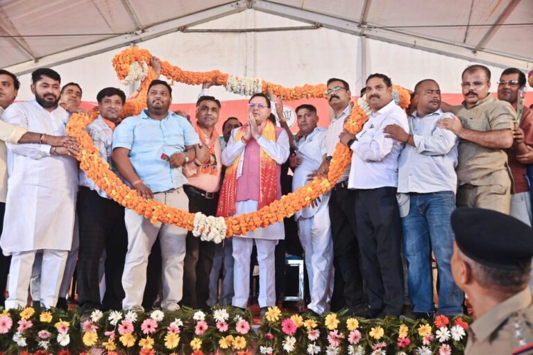 नारसन में सीएम धामी ने ट्रैक्टर से पहुंचकर किया धन्यवाद रैली का शुभारंभ, समान नागरिक संहिता को बताया ऐतिहासिक परिवर्तन