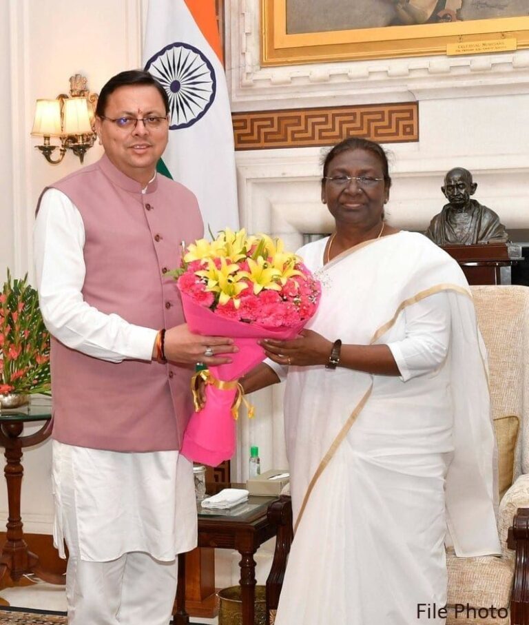राष्ट्रपति द्रौपदी मुर्मु ने देहरादून में NIEPVD छात्रों से की संवाद-सभा जन्मदिवस पर गाना सुनकर भावुक हुई