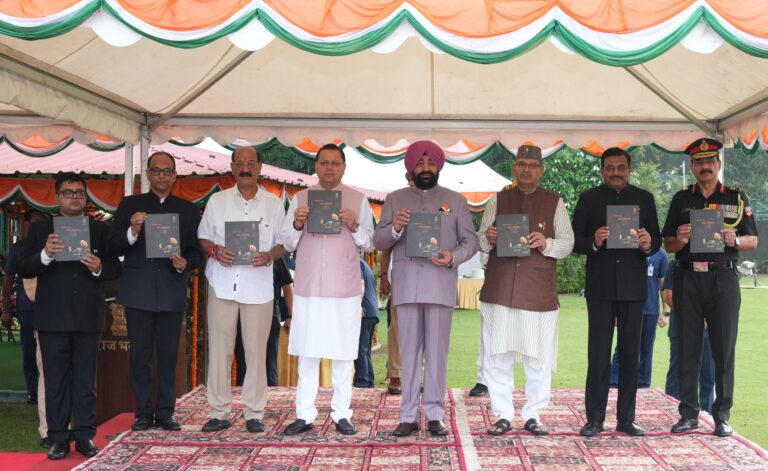 स्वतंत्रता दिवस के अवसर पर राजभवन में स्वल्पाहार कार्यक्रम आयोजित