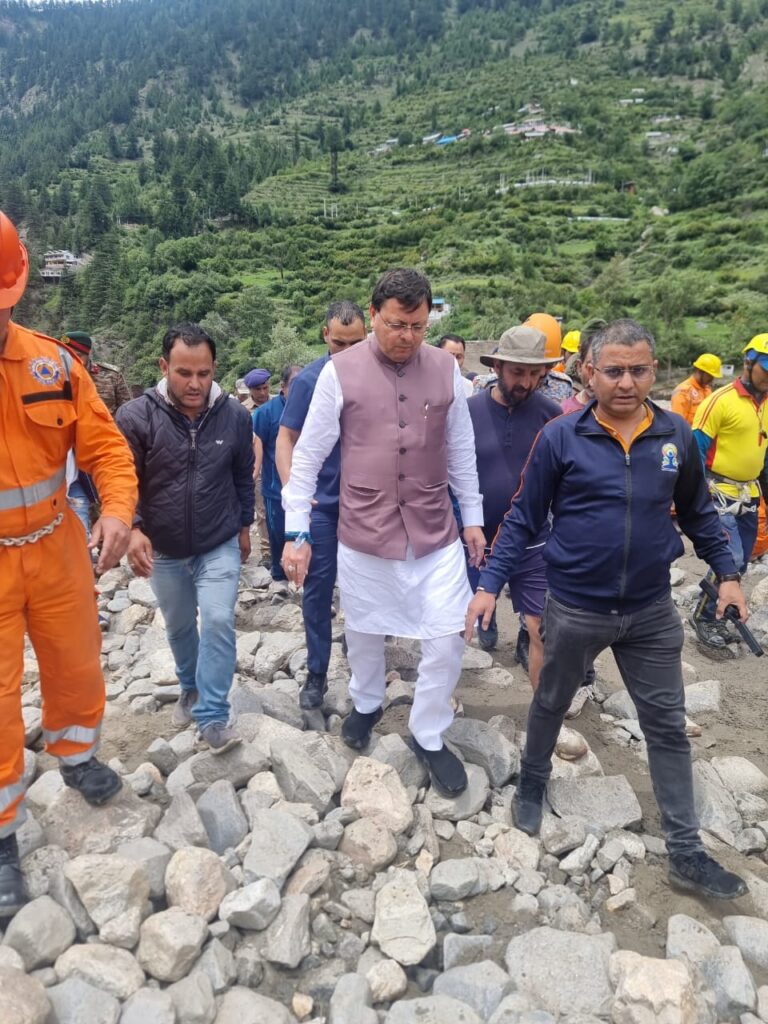 पैनिक खबरों का जखीरा ढूढते अवसर वीर, धामी सरकार के ग्राउंड जीरो पर बने धृतराष्ट्र