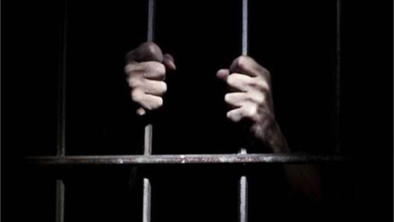 अख़बार वितरण के बहाने छेड़छाड़: महिला से जबरदस्ती ‘आई लव यू’ लिखकर किया प्रेम का इज़हार, कोर्ट ने सुनाई सज़ा