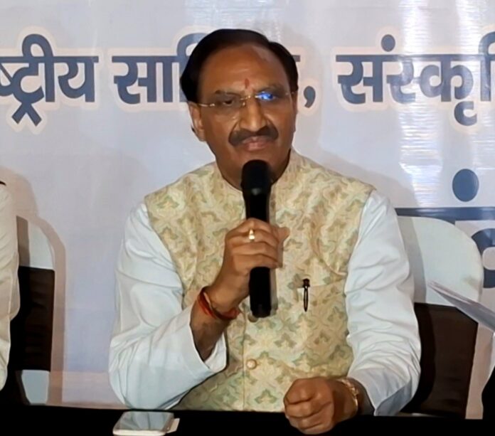 उत्तराखंड के लेखक गांव में बहेगी साहित्य की गंगा, जुटेंगे 60 से अधिक देशों के साहित्यकार।