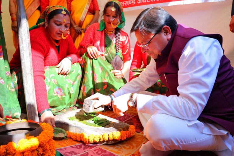 पौड़ी गढ़वाल मुख्यमंत्री पुष्कर सिंह धामी सोशल मीडिया पर बने चर्चा का केंद्र