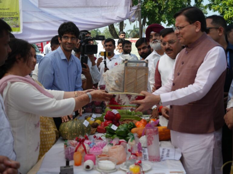 मुख्यमंत्री पुष्कर सिंह धामी ने पंतनगर में 118वें अखिल भारतीय किसान मेले और कृषि उद्योग प्रदर्शनी का किया उद्घाटन