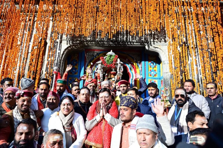 केदारनाथ धाम के कपाट शीतकाल के लिए बंद, ऊखीमठ में उमड़ा श्रद्धा और उत्साह का सागर