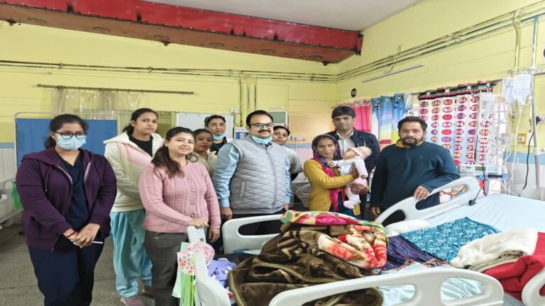 10 दिन वेंटिलेटर पर जिंदगी से लड़ता रहा तीन माह का मासूम, डॉक्टरों ने ऐसे बचाई जान