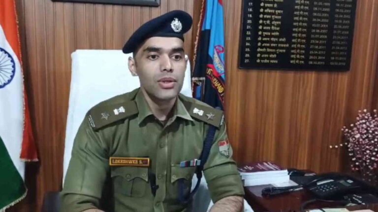 उत्तराखंड में IPS अफसर ने पुलिस ऑफिस में युवक को नंगा कर पीटा, शिकायत लेकर पहुंचा था