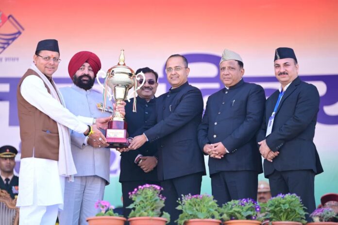 प्रथम पुरस्कार की हैट्रिक – डीजी बंसी का नहीं कोई मुकाबला