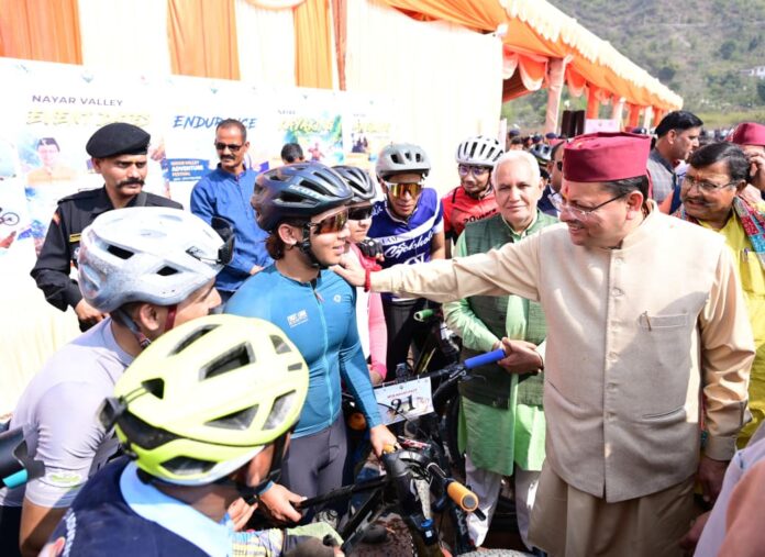 नयार वैली फेस्टिवल की धूम: सीएम धामी ने एडवेंचर गतिविधियों को दिखाई हरी झंडी