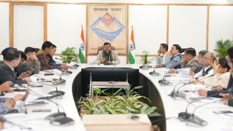 चारधाम यात्रा 2026 में बड़ा बदलाव: अब QR कोड और व्हाट्सएप अलर्ट से मिलेगी हर अपडेट