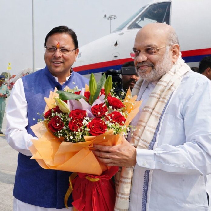 हरिद्वार में आयोजित ‘चार साल बेमिसाल’ कार्यक्रम में केंद्रीय गृह मंत्री अमित शाह ने 1129.91 करोड़ की 39 विकास परियोजनाओं का लोकार्पण और शिलान्यास किया। कार्यक्रम में मुख्यमंत्री पुष्कर सिंह धामी भी मौजूद रहे।