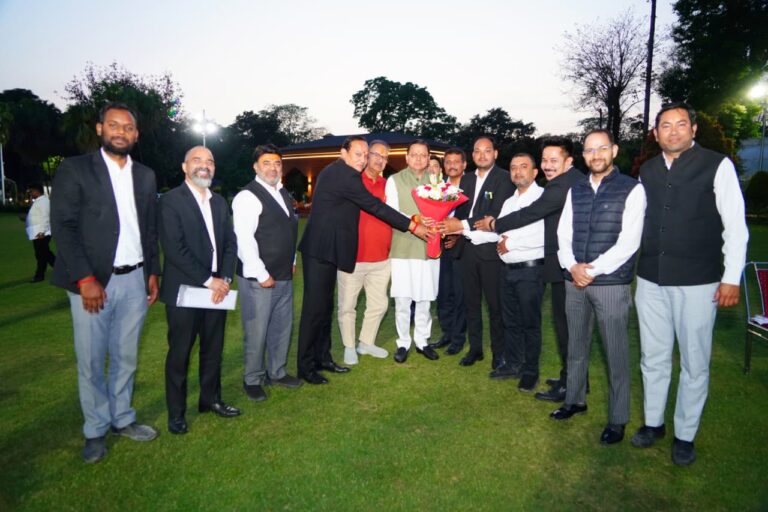 CM धामी से बार एसोसिएशन देहरादून की मुलाकात, न्यायिक सुधार पर चर्चा