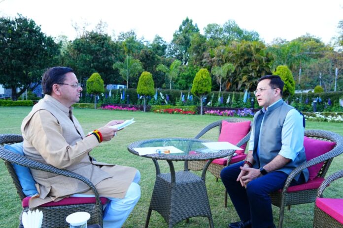 उत्तराखंड पुलिस को राष्ट्रपति पुलिस कलर