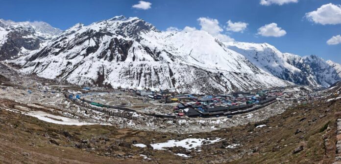 फूलों से सजा बाबा केदारनाथ धाम, 22 को खुलेंगे कपाट—धामी करेंगे दर्शन