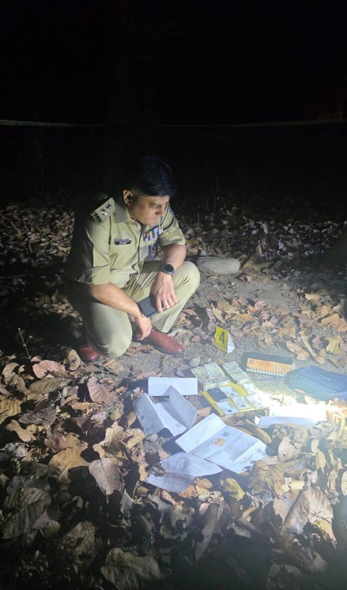 देहरादून मुठभेड़: लूट के बाद भाग रहे बदमाशों से पुलिस की भिड़ंत, एक ढेर, SHO नरेश राठौर को लगी दो गोलियां