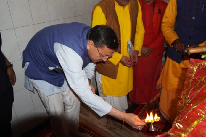 माँ वाराही धाम का पुनर्निर्माण सीएम धामी का निरीक्षण