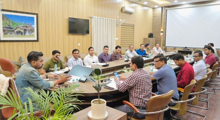 देहरादून में मानसून की तैयारी तेज, डीएम आशीष चौहान बोले- 7 जून तक पूरे करें सभी जरूरी काम, लापरवाही पर होगी कार्रवाई