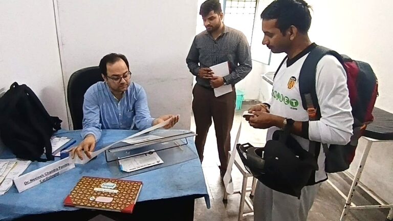 देहरादून में स्वास्थ्य सेवाओं को गांव और कस्बों तक पहुंचाने की दिशा में राज्य सरकार