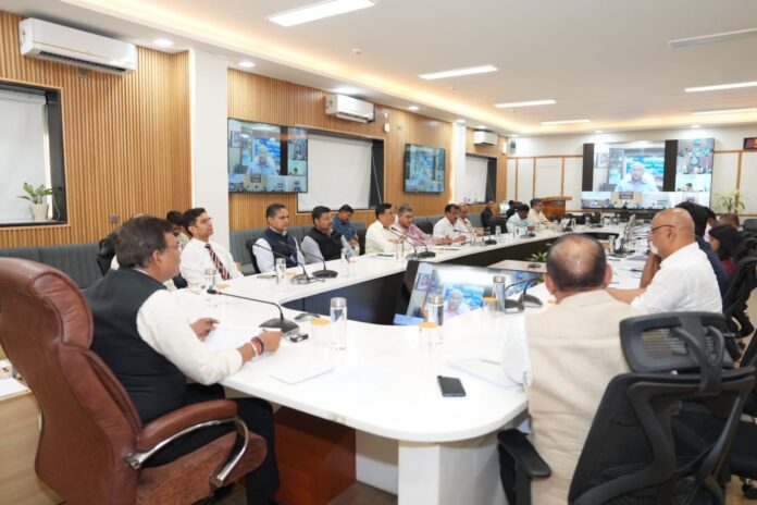 उत्तराखंड में 221 युवाओं को नियुक्ति पत्र, धामी बोले- 33 हजार से अधिक युवाओं को मिला रोजगार | Bhadas4India